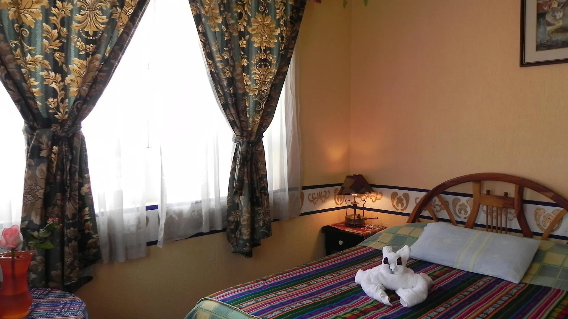 ***  Hotel Folklore Quito Ecuador